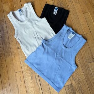 Old Navy Women’s Tanks - Medium Petite